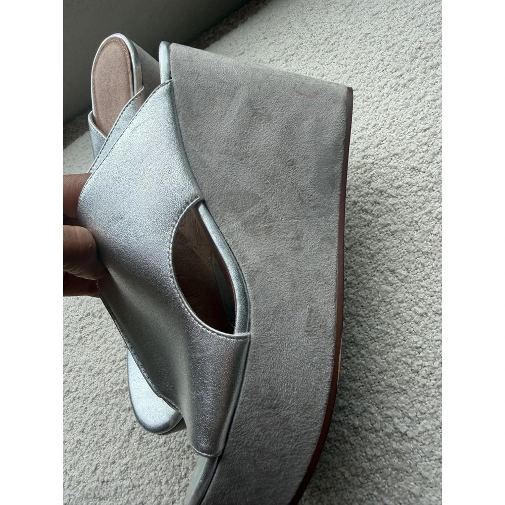 Caslon Silver Metallic Platform Wedge Sandals Size 9.5 Suede Wrap Mules